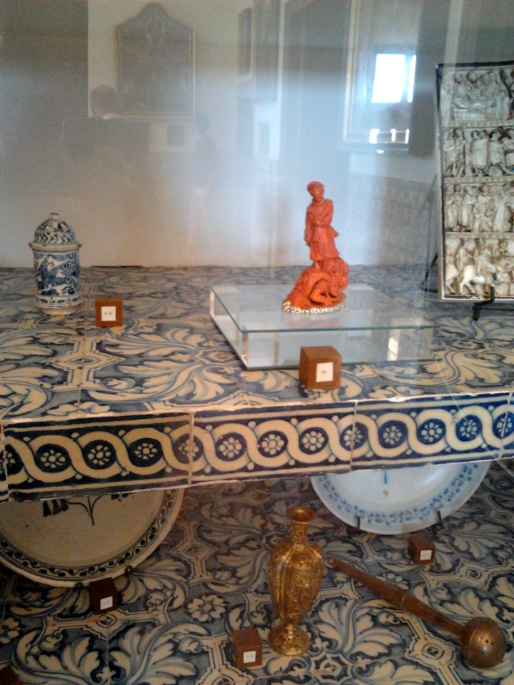 Philip II's belongings in the Escorial 01