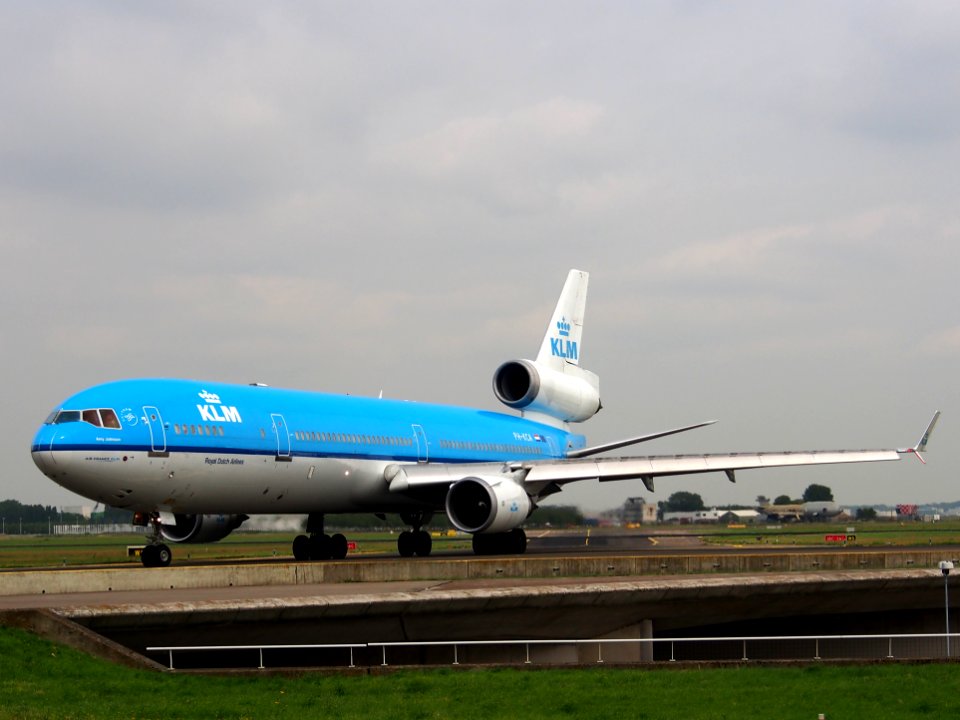 PH-KCA KLM Royal Dutch Airlines McDonnell Douglas MD-11 - cn 48555 taxiing 14july2013 pic3