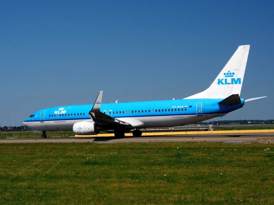 PH-BXN KLM Royal Dutch Airlines Boeing 737-8K2(WL) - cn 30356 taxiing 21July 2013 pic-004