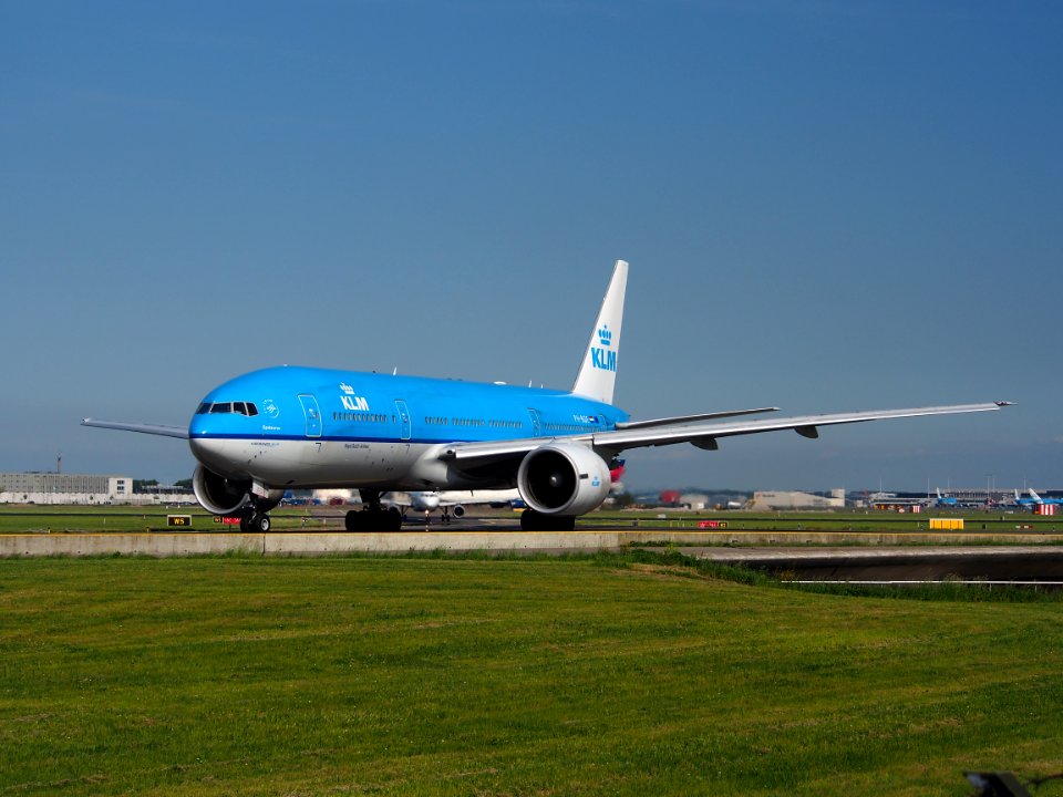 PH-BQE KLM Boeing 777 taxiing at Schiphol (AMS - EHAM), The Netherlands, 17may2014, pic-2