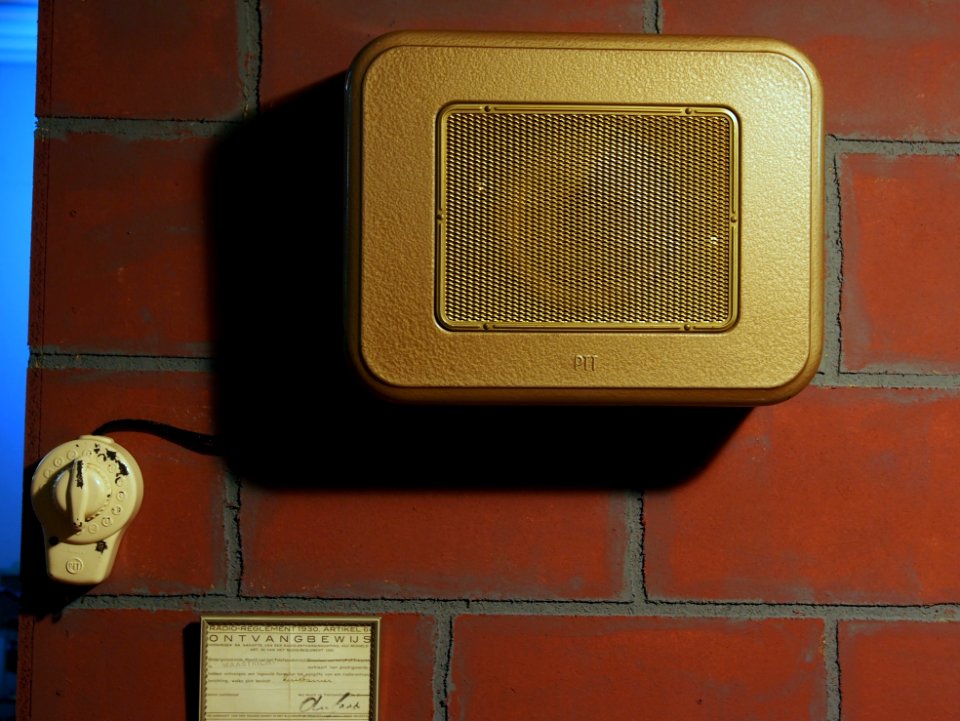 Philips PTT channel switch and Radio