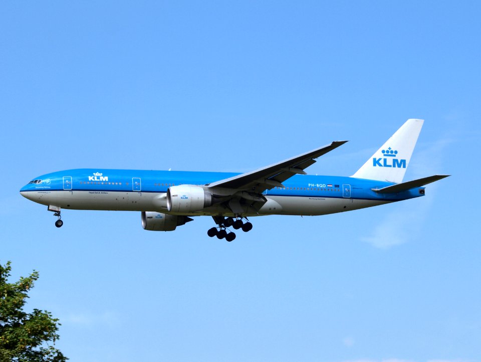 PH-BQD KLM Royal Dutch Airlines Boeing 777-206(ER) - cn 33713 pic3