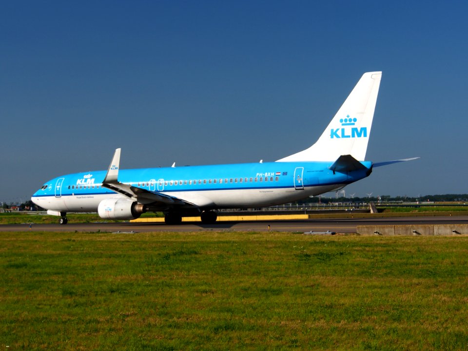 PH-BXH KLM Royal Dutch Airlines Boeing 737-8K2(WL) - cn 29597 taxiing 18july2013 pic-004