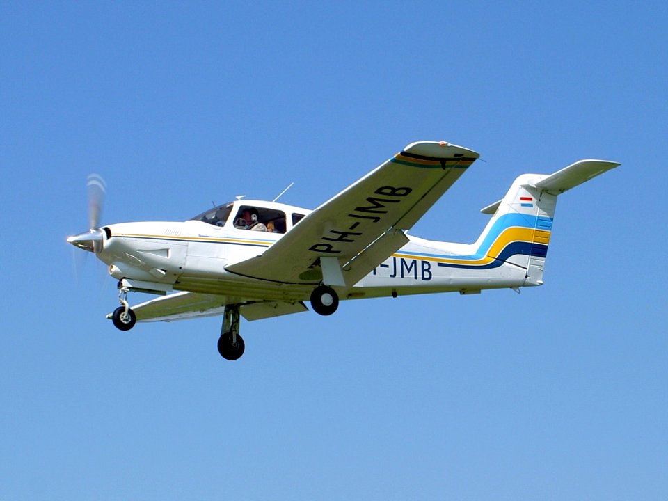 PH-JMB Piper PA-28RT-201T