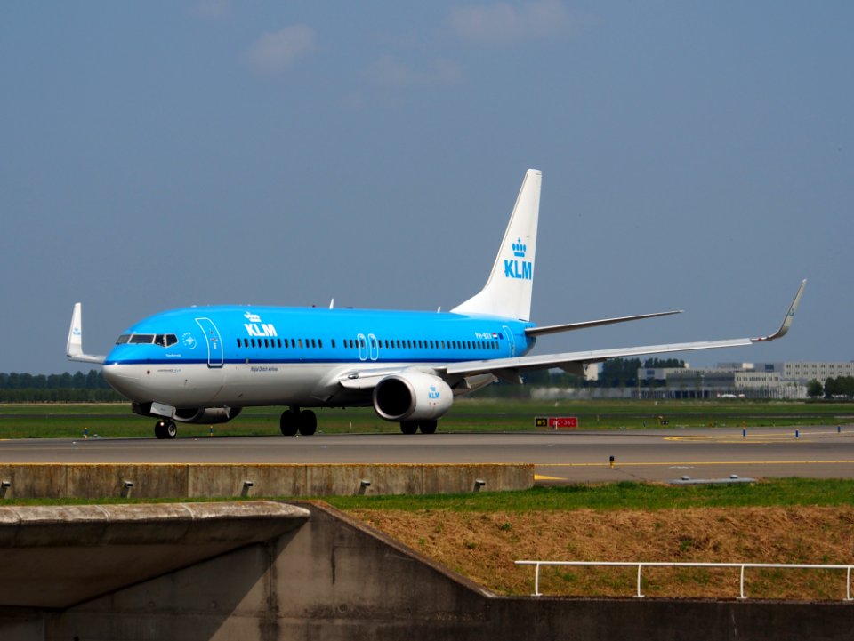 PH-BXV KLM Royal Dutch Airlines Boeing 737-8K2(WL) - cn 30370 pic1
