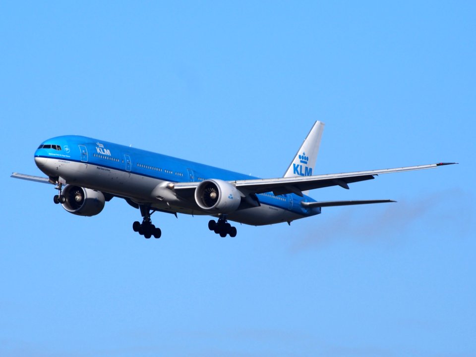 PH-BVA, landing at Schiphol on 2Feb2014 pic54