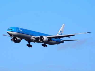 PH-BVA, landing at Schiphol on 2Feb2014 pic54