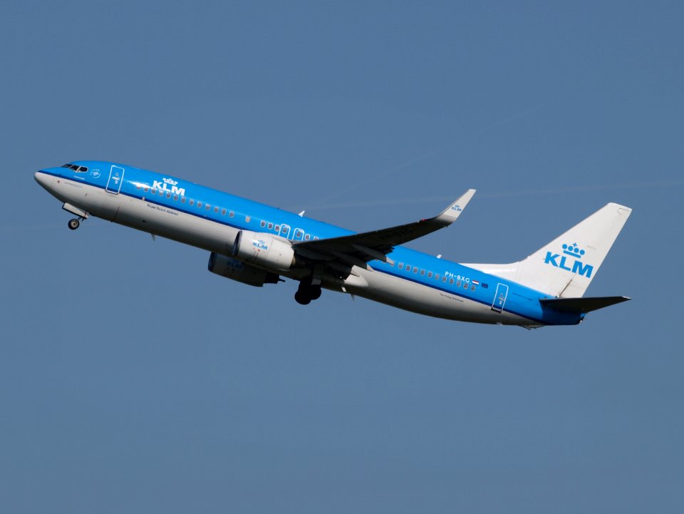 PH-BXG KLM Royal Dutch Airlines Boeing 737-8K2(WL) - cn 30357 pic1
