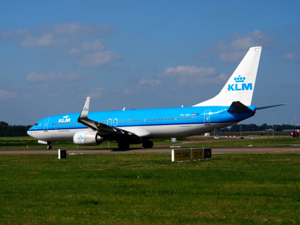 PH-BXI KLM Royal Dutch Airlines Boeing 737-7K2(WL) - cn 38127 taxiing 18july2013 pic-004