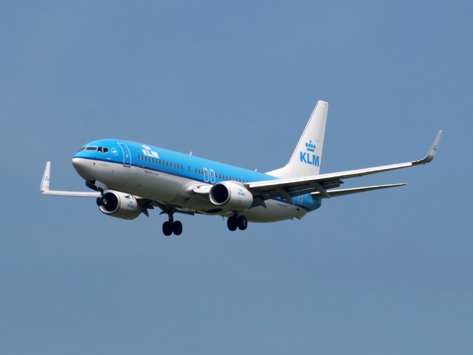 PH-BXW KLM Royal Dutch Airlines Boeing 737-8K2(WL) - cn 30360 pic1