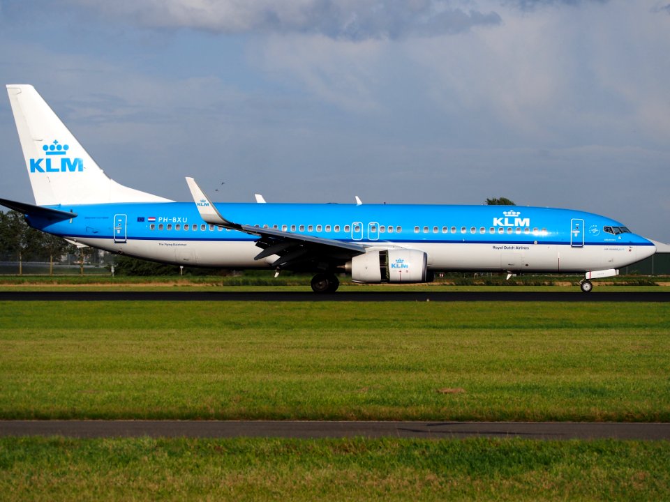 PH-BXU KLM Boeing 737-800, 11Aug2014, landing at Schiphol (AMS - EHAM), The Netherlands, pic3