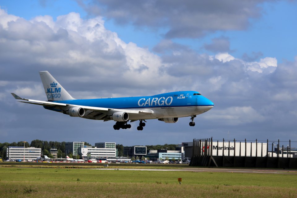 PH-CKB EHAM 5