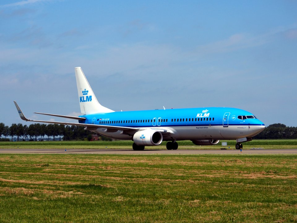 PH-BXM KLM Royal Dutch Airlines Boeing 737-8K2(WL) pic2