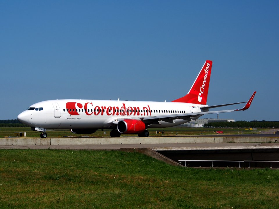 PH-CDF Corendon Dutch Airlines Boeing 737-804(WL) - cn 28227 taxiing 21July 2013 pic-002