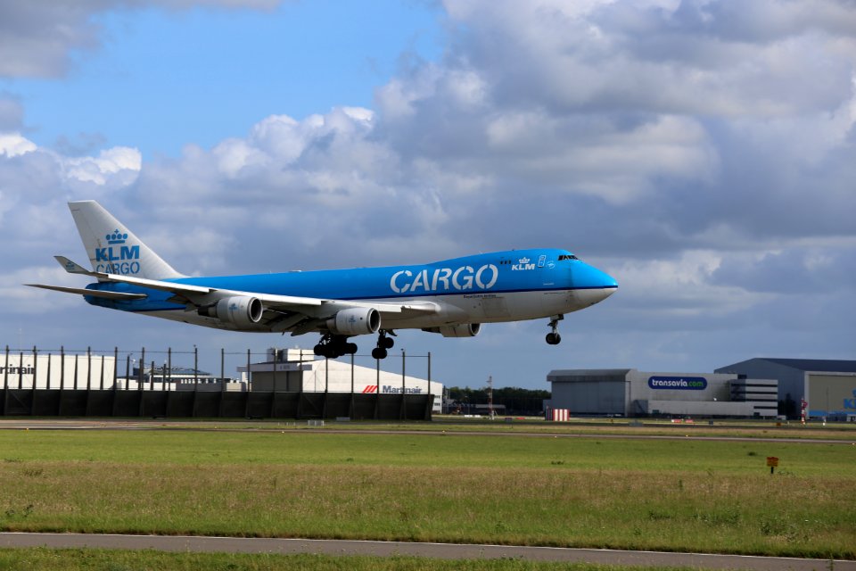 PH-CKB EHAM 6