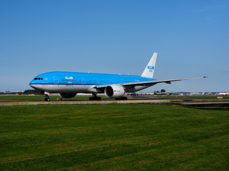 PH-BQL KLM Boeing 777 taxiing at Schiphol (AMS - EHAM), The Netherlands, 18may2014, pic-1