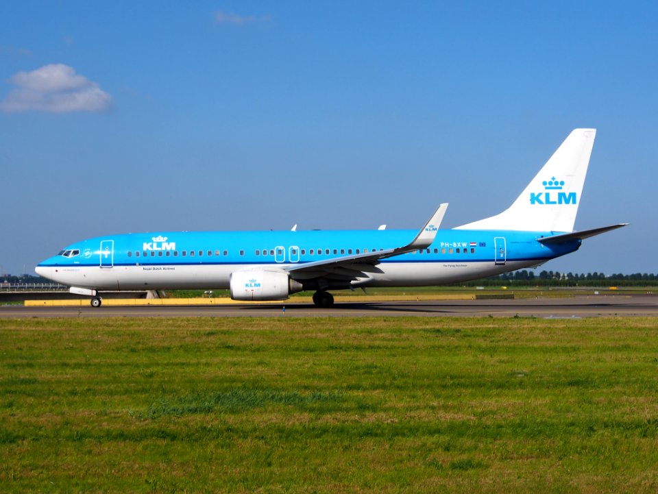 PH-BXW KLM Royal Dutch Airlines Boeing 737-8K2(WL) - cn 30360 taxiing 18july2013 pic-002