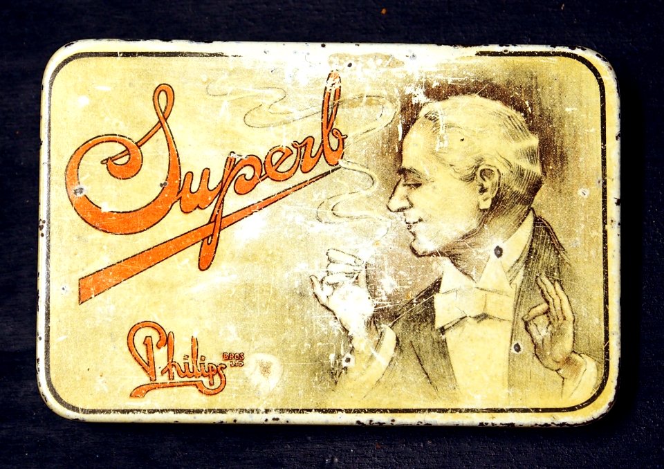 Philips bors Superb sigarettes tin