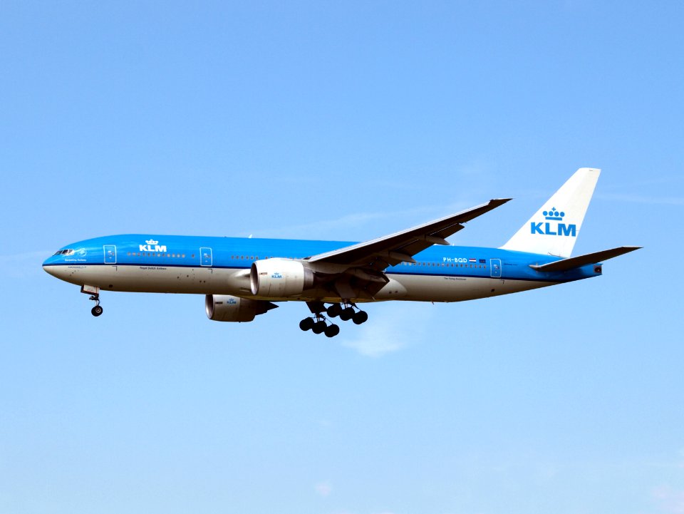 PH-BQD KLM Royal Dutch Airlines Boeing 777-206(ER) - cn 33713 pic2