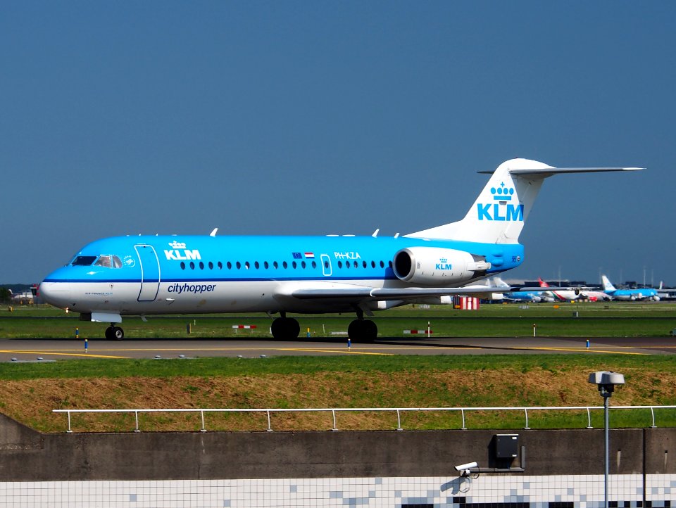 PH-KZA KLM Cityhopper Fokker F70 - cn 11567 - pic6