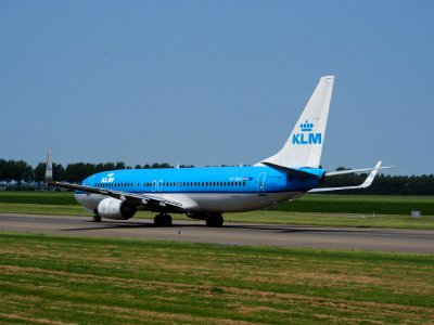 PH-BXH KLM Royal Dutch Airlines Boeing 737-8K2(WL) - cn 29597 pic5