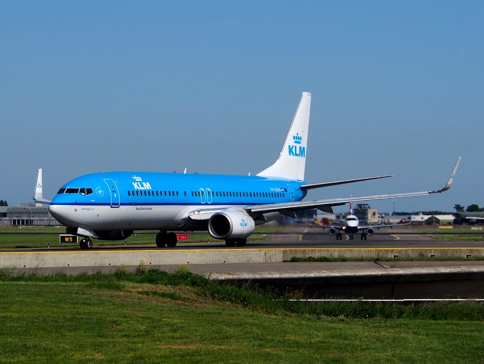 PH-BXN KLM Royal Dutch Airlines Boeing 737-8K2(WL) - cn 30356 taxiing at Schiphol (AMS - EHAM), The Netherlands, 16may2014, pic-1
