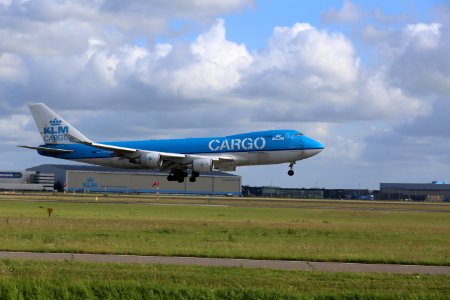 PH-CKB EHAM 7
