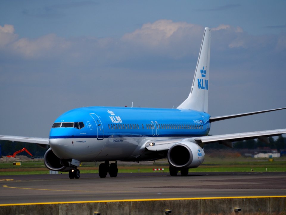 PH-BXK KLM Royal Dutch Airlines Boeing 737-8K2(WL) taxiing at Schiphol (AMS - EHAM), The Netherlands, 18may2014, pic-4
