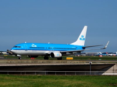 PH-BXC KLM Royal Dutch Airlines Boeing 737-8K2(WL) - cn 29133 pic1