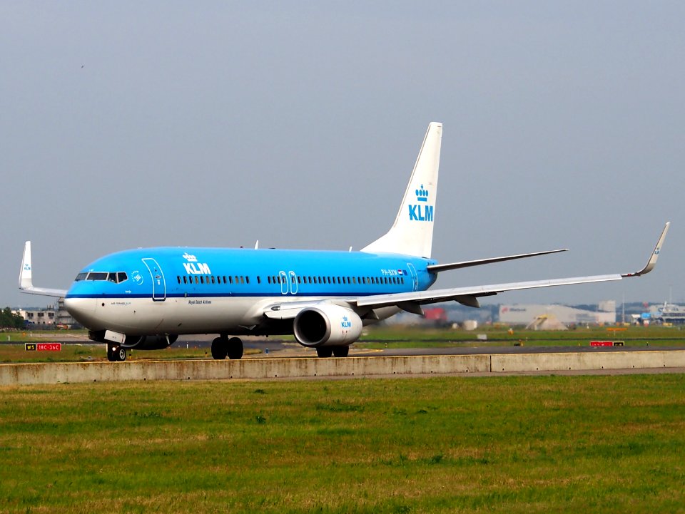 PH-BXW KLM Royal Dutch Airlines Boeing 737-8K2(WL) - cn 30360 pic5