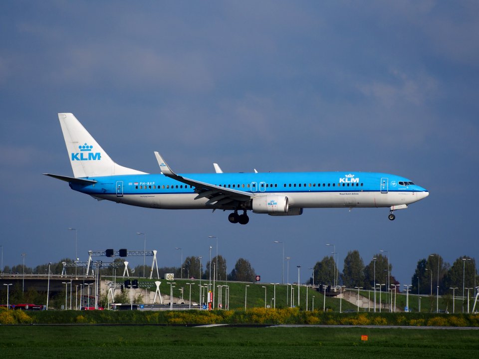 PH-BXP, landing at Schiphol (AMS - EHAM), The Netherlands