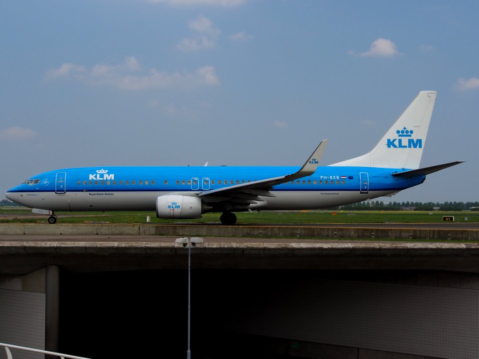 PH-BXB KLM Royal Dutch Airlines Boeing 737-8K2(WL) - cn 29132 pic2