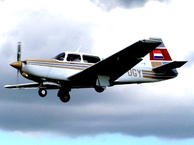PH-DGY Mooney M20K