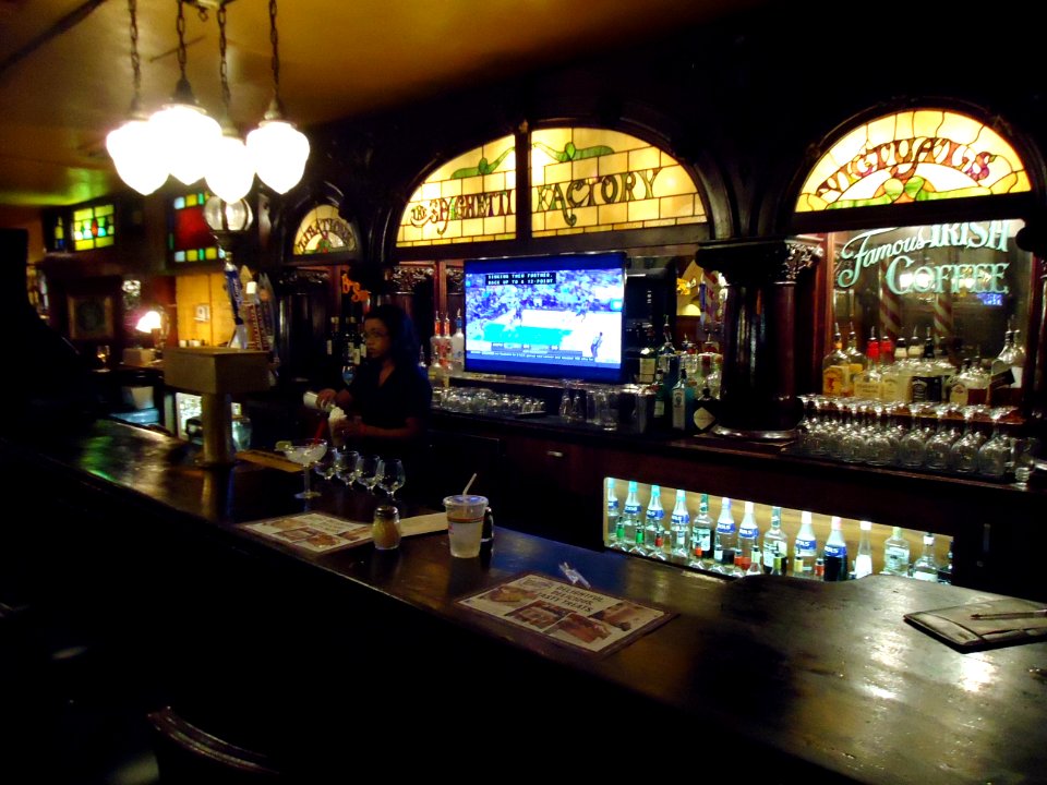 Phoenix Old Spaghetti Factory restaurant bar area