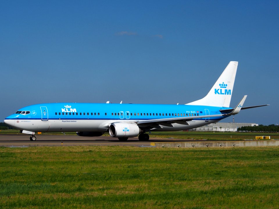 PH-BXE KLM Royal Dutch Airlines Boeing 737-8K2(WL) - cn 29595 taxiing 18july2013 pic-004