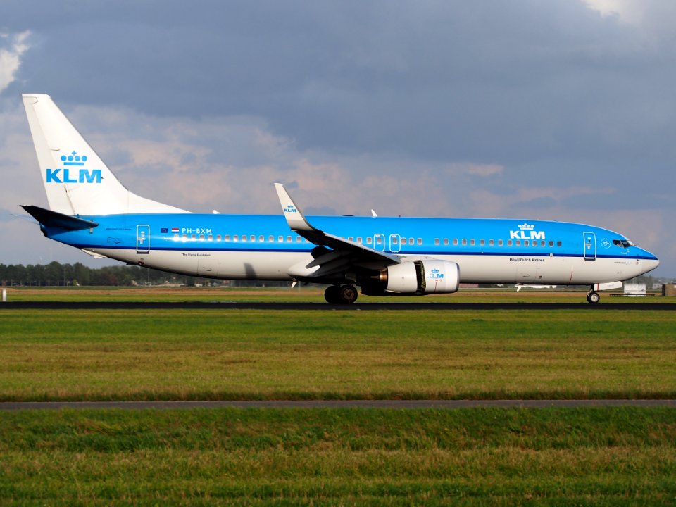 PH-BXM KLM Royal Dutch Airlines Boeing 737-8K2(WL), 11Aug2014, landing at Schiphol (AMS - EHAM), The Netherlands, pic3