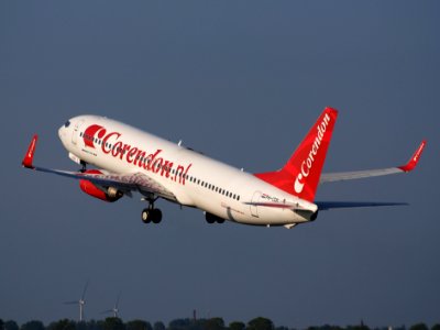 PH-CDE Corendon Boeing 737-800 takeoff from Schiphol (AMS - EHAM), The Netherlands, 17may2014, pic-3