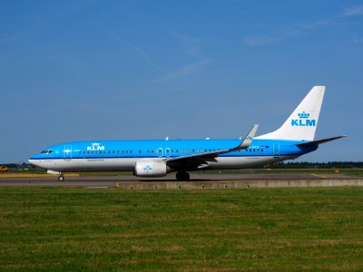 PH-BXD KLM Royal Dutch Airlines Boeing 737-8K2(WL) - cn 29134 pic3