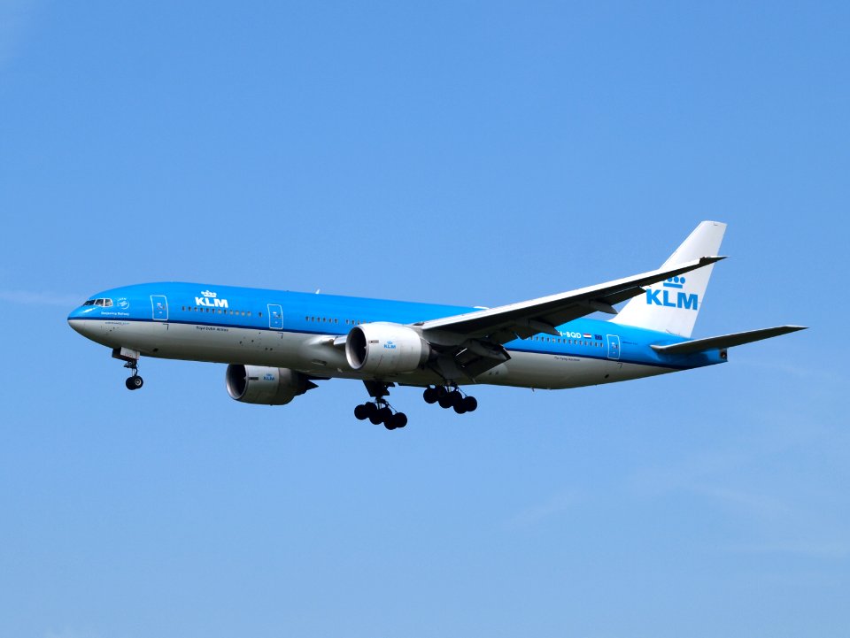 PH-BQD KLM Royal Dutch Airlines Boeing 777-206(ER) - cn 33713 pic1
