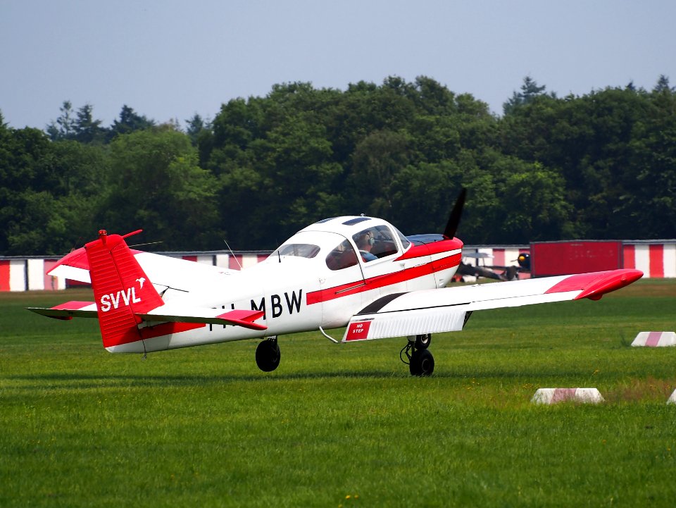 PH-MBW Fuji FA-200-160 at Hilversum Airport (ICAO EHHV), photo4