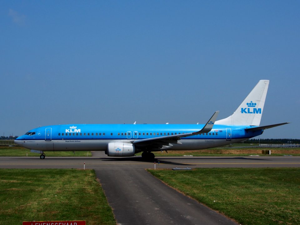 PH-BXH KLM Royal Dutch Airlines Boeing 737-8K2(WL) - cn 29597 pic3