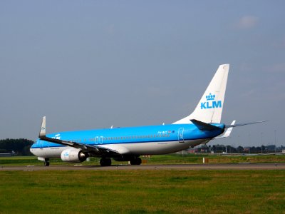 PH-BXT KLM Royal Dutch Airlines Boeing 737-9K2(WL) taxiing 14july2013 pic4