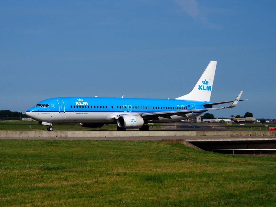 PH-BXD KLM Royal Dutch Airlines Boeing 737-8K2(WL) - cn 29134 pic1