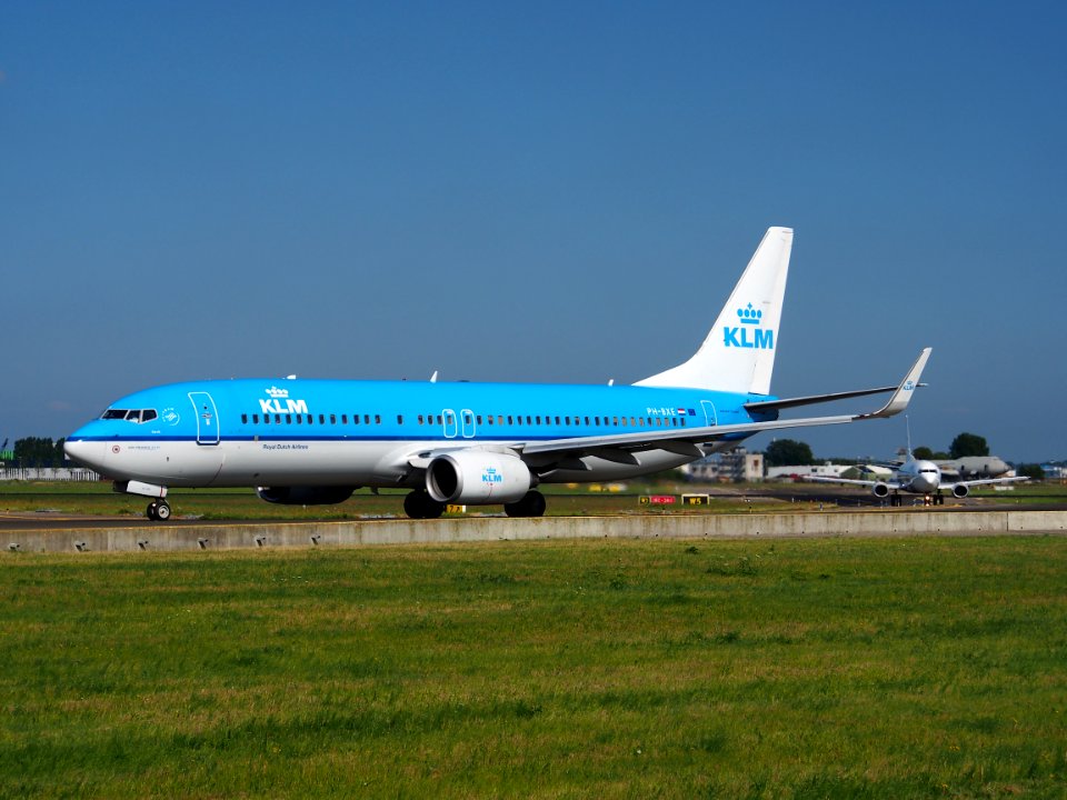 PH-BXE KLM Royal Dutch Airlines Boeing 737-8K2(WL) - cn 29595 taxiing 18july2013 pic-003
