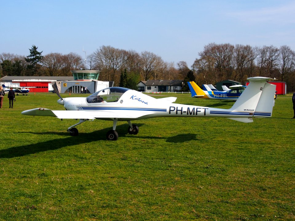 PH-MFT, HOAC DV-20-100 Katana at Hilversum Airport (ICAO EHHV), photo3