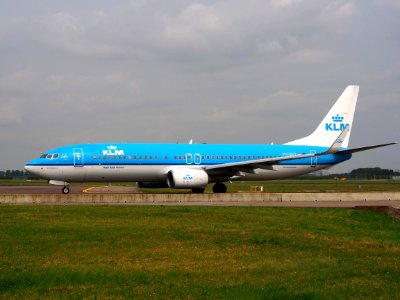 PH-BXY KLM Royal Dutch Airlines Boeing 737-8K2(WL) - cn 30372 taxiing 14july2013 pic4