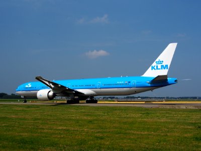 PH-BVK KLM Royal Dutch Airlines Boeing 777-306(ER) - cn 42172 pic6