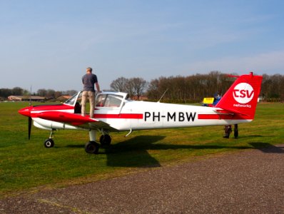PH-MBW, Fuji FA200 at Hilversum Airport (ICAO EHHV), photo2