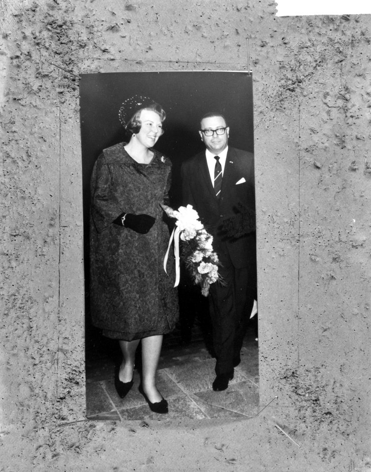 Prinses Beatrix bezoekt de Nederlandse Antillen , de Prinses in gezelschap van p, Bestanddeelnr 917-4656
