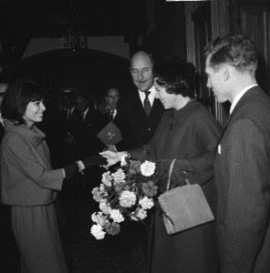 Prinses Beatrix in Ridderzaal te Den Haag , opening van het Internationaal Stude, Bestanddeelnr 915-9158